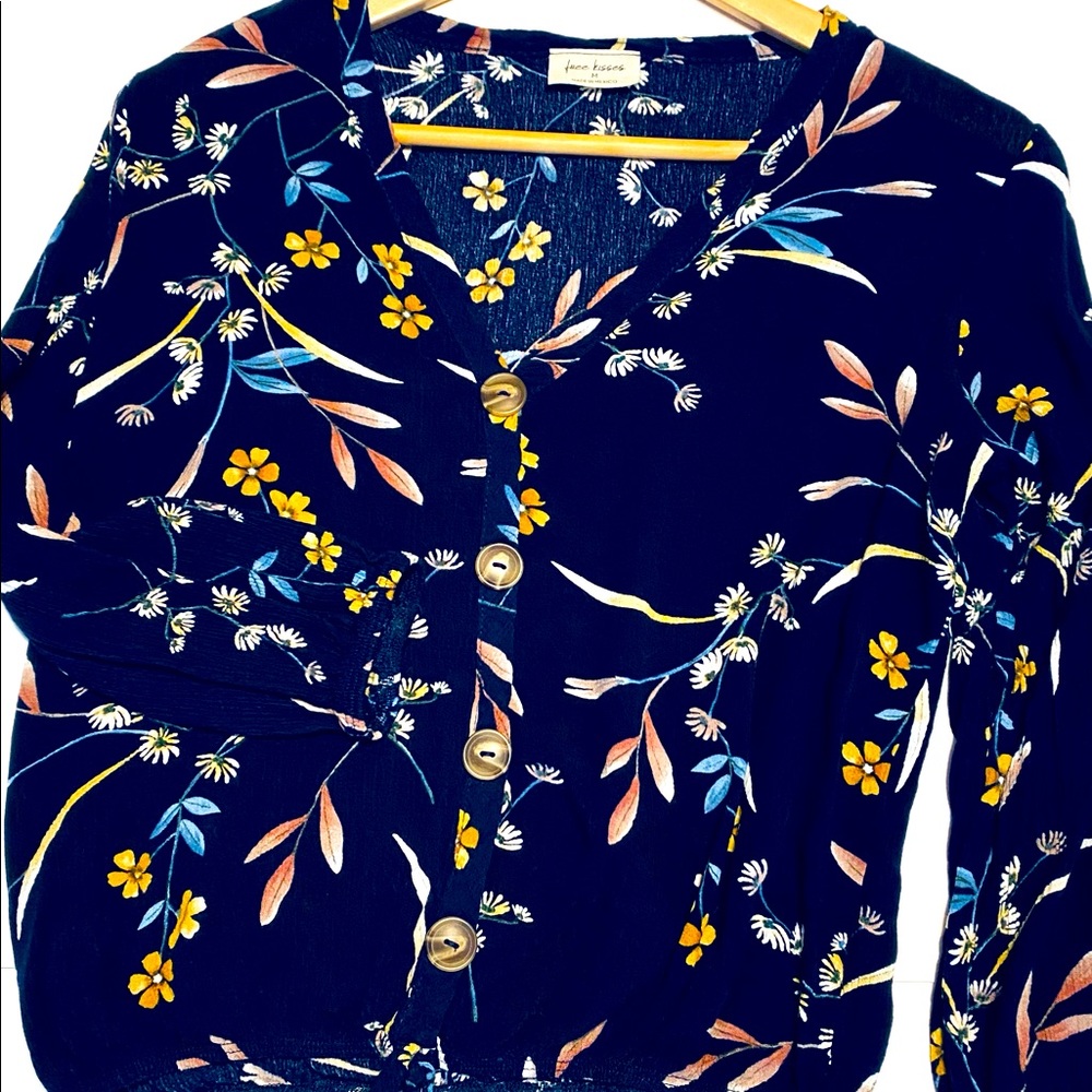 (4/$25)Free Kisses Tie Bottom Top